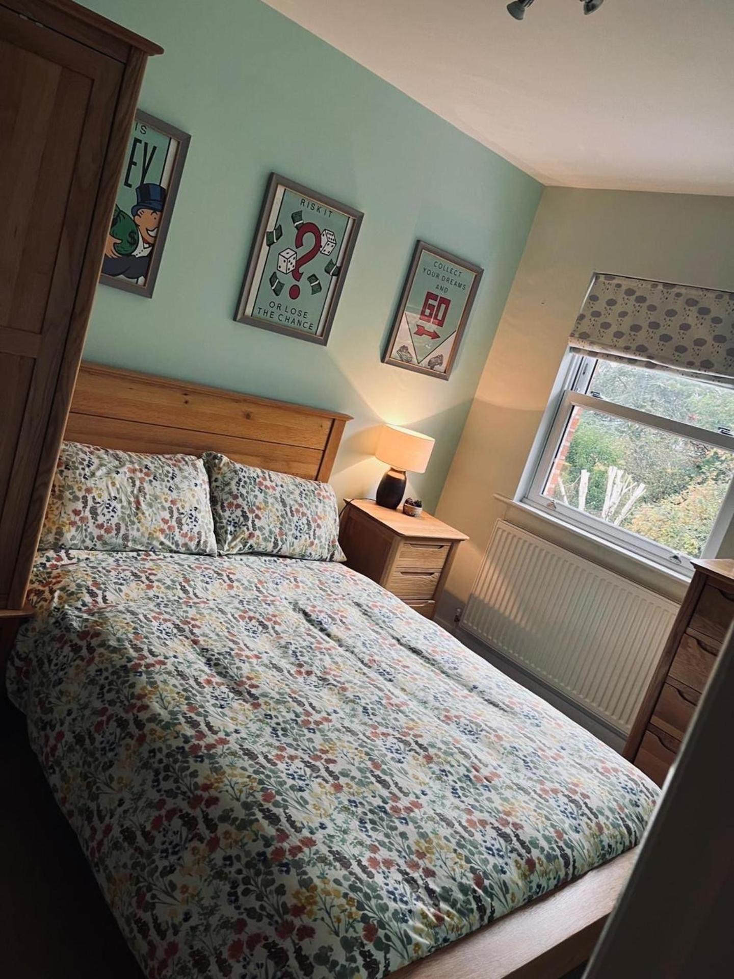 4-bedroom Townhouse * Beverley